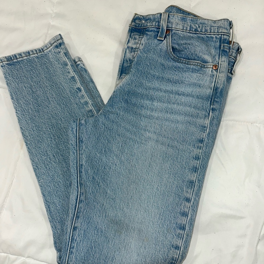 Levi Light Blue Denim Jeans